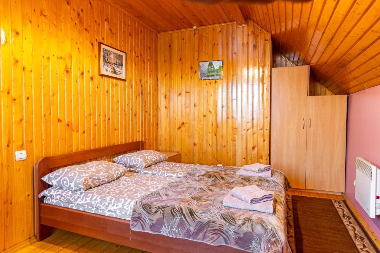 Smerichka Hotel Slavske Exterior foto